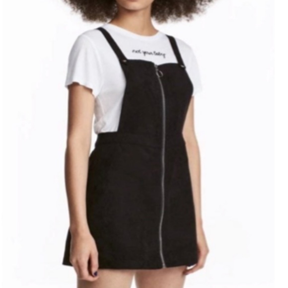 H\u0026M Dresses | H\u0026M Divided 90s Black Zip Front Overall Jumper Dress Size 8 | Color: Black | Size: 8 | Theclocosac's Closet